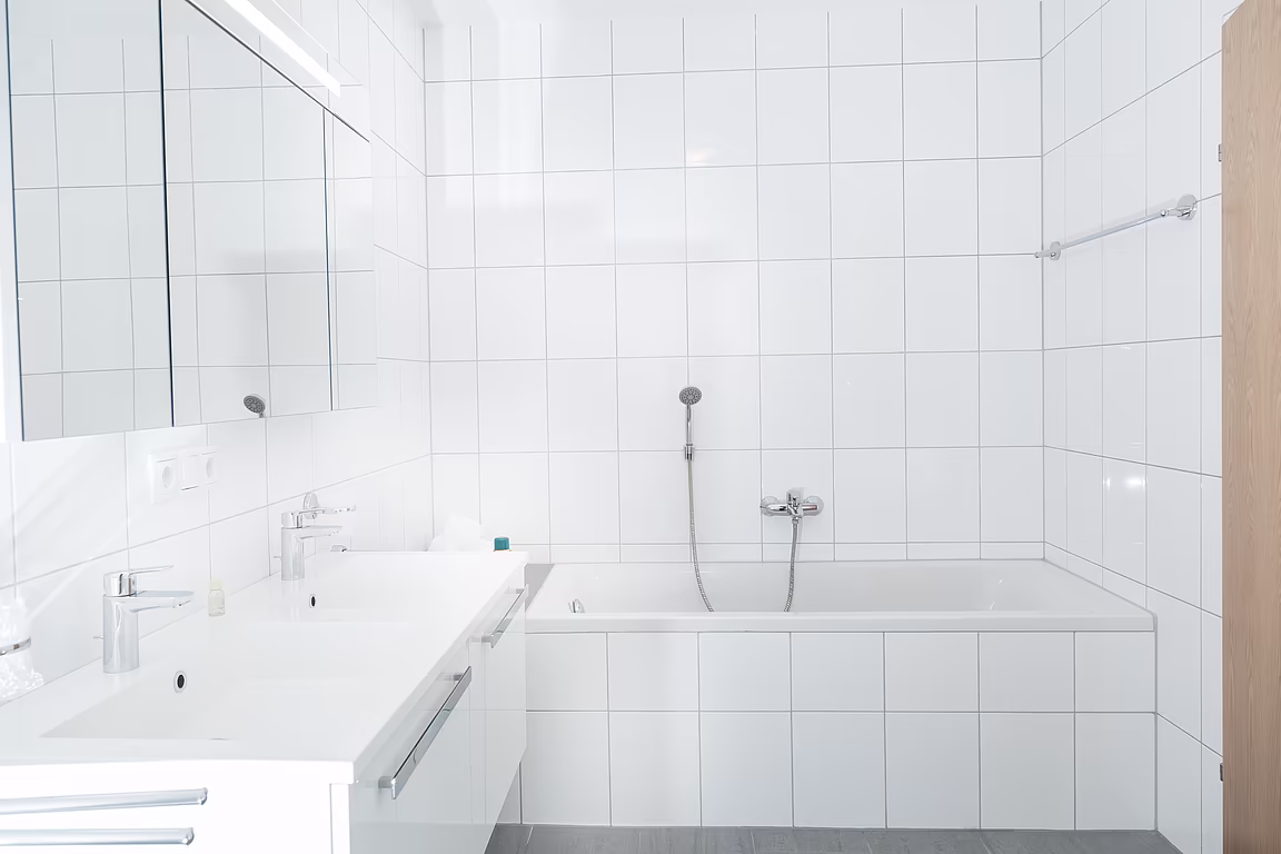 Apartment 202